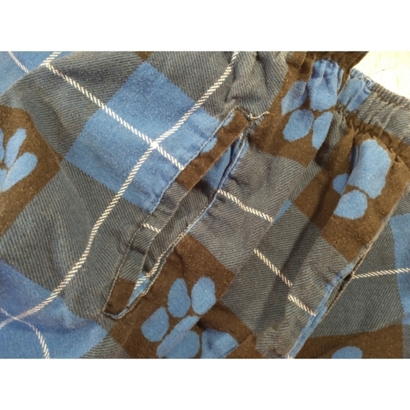 Royal blue plaid paw print lounge pants 2X - Picture 9 of 9